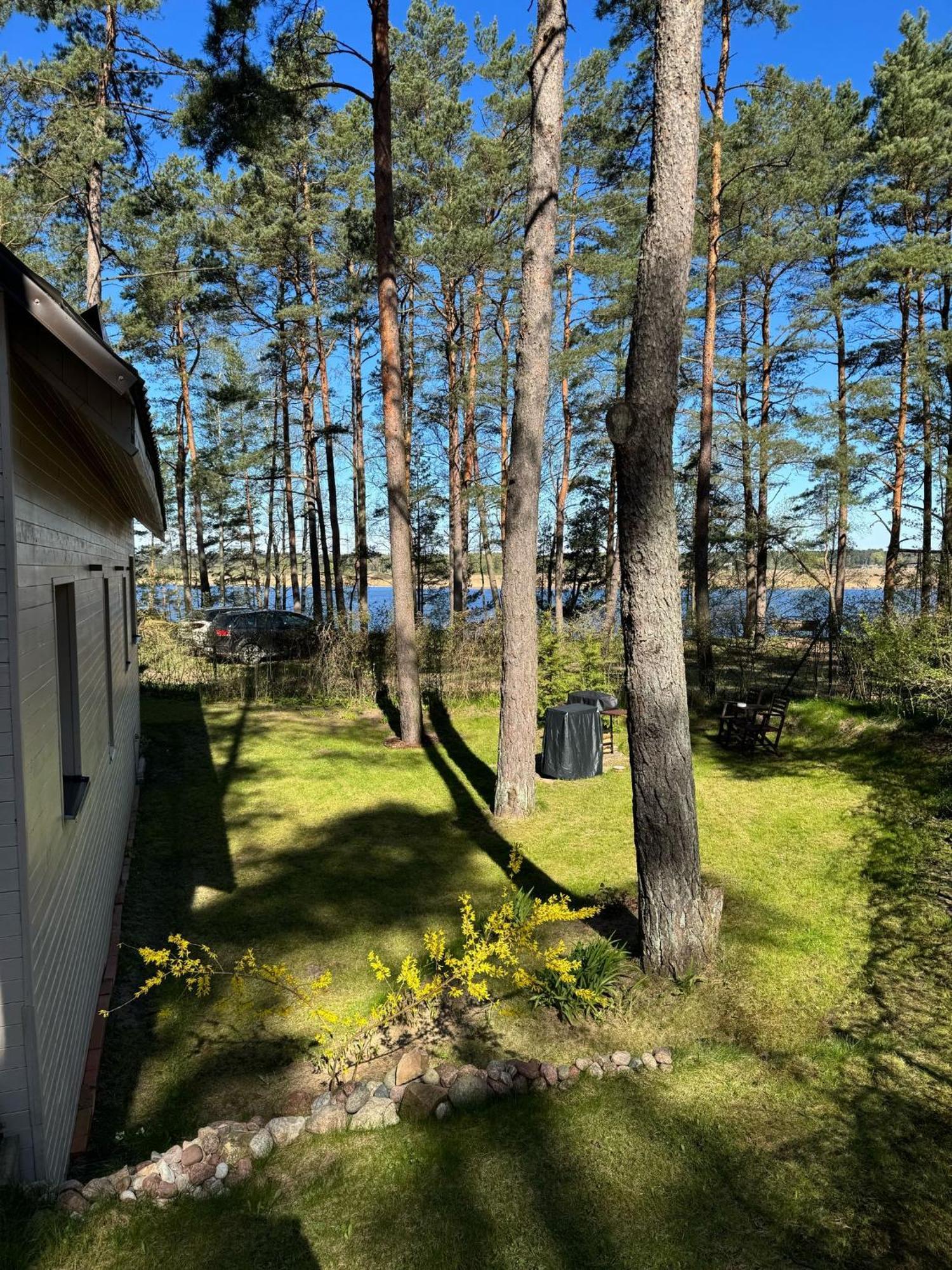 River Bank Vacation Home Jūrkalne Eksteriør billede